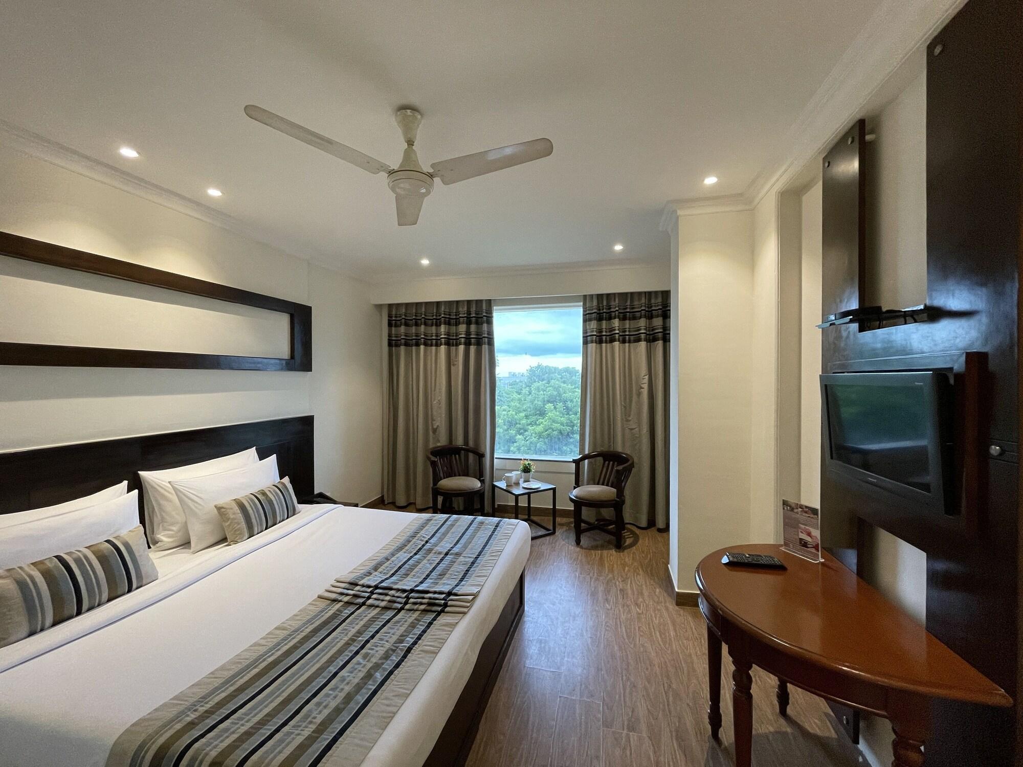 Royale Sarovar Portico Agra Agra  Eksteriør billede