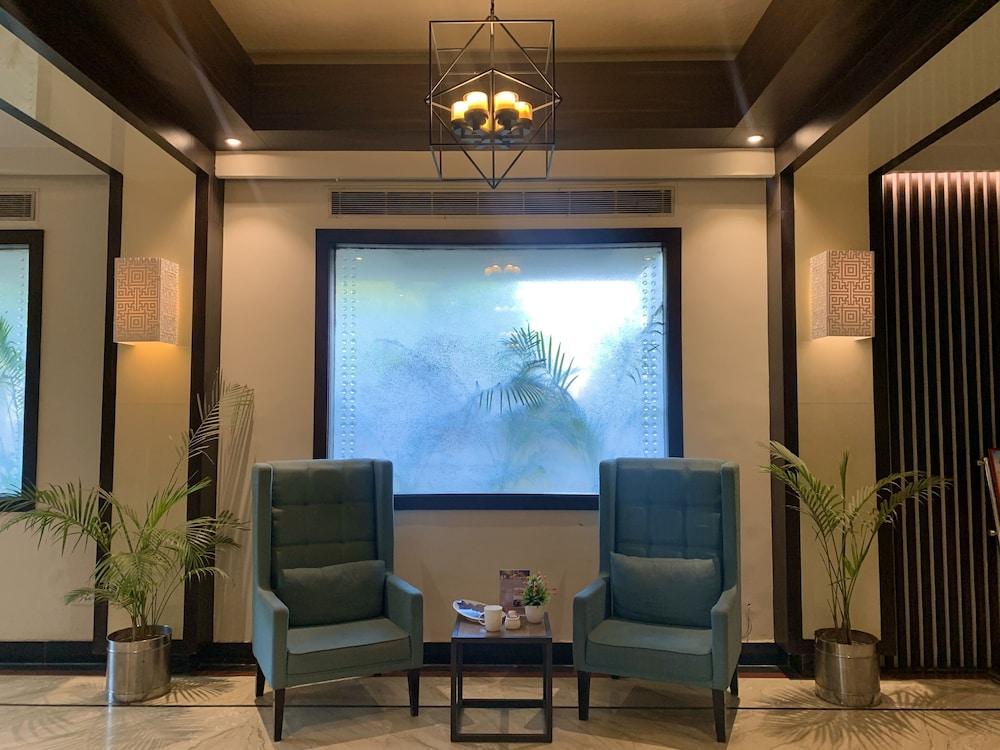 Royale Sarovar Portico Agra Agra  Eksteriør billede
