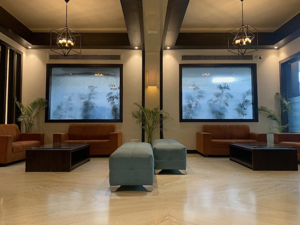 Royale Sarovar Portico Agra Agra  Eksteriør billede