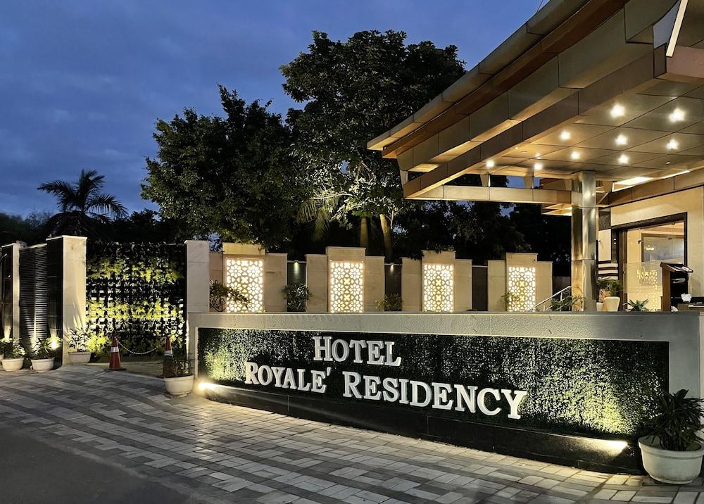 Royale Sarovar Portico Agra Agra  Eksteriør billede
