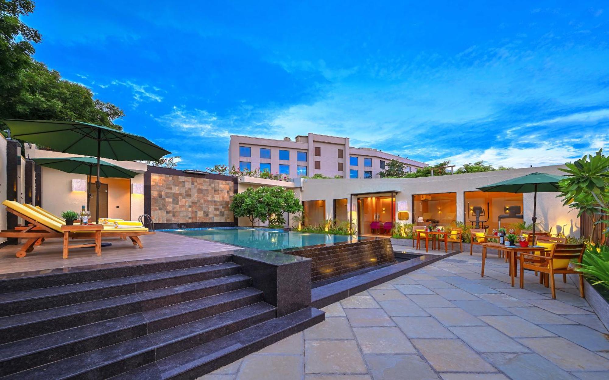 Royale Sarovar Portico Agra Agra  Eksteriør billede