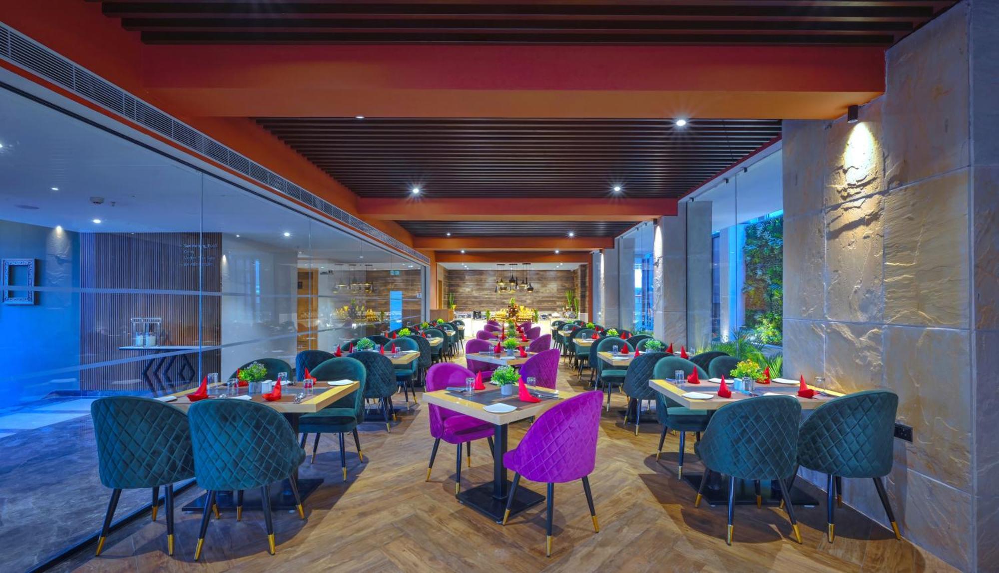 Royale Sarovar Portico Agra Agra  Eksteriør billede
