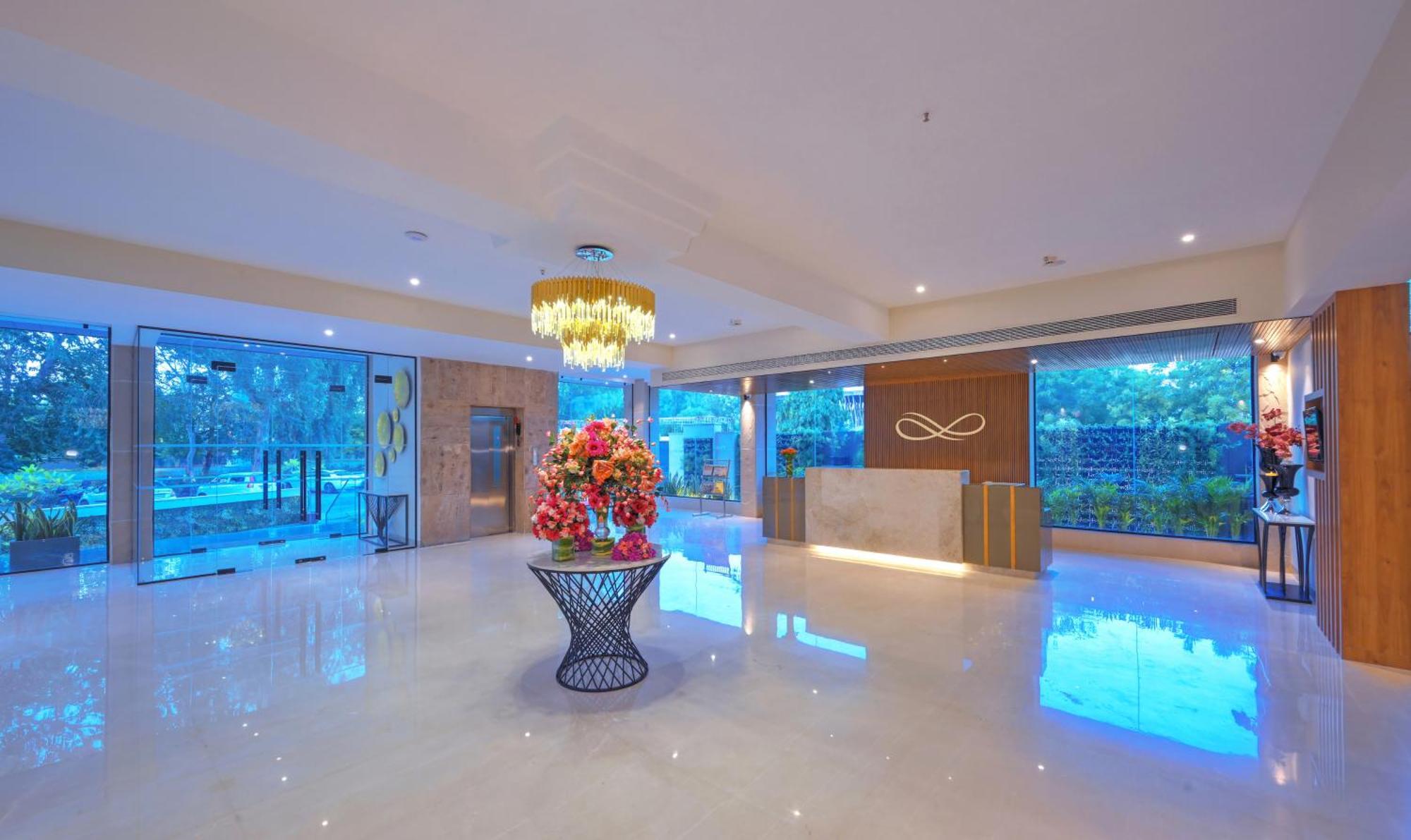 Royale Sarovar Portico Agra Agra  Eksteriør billede