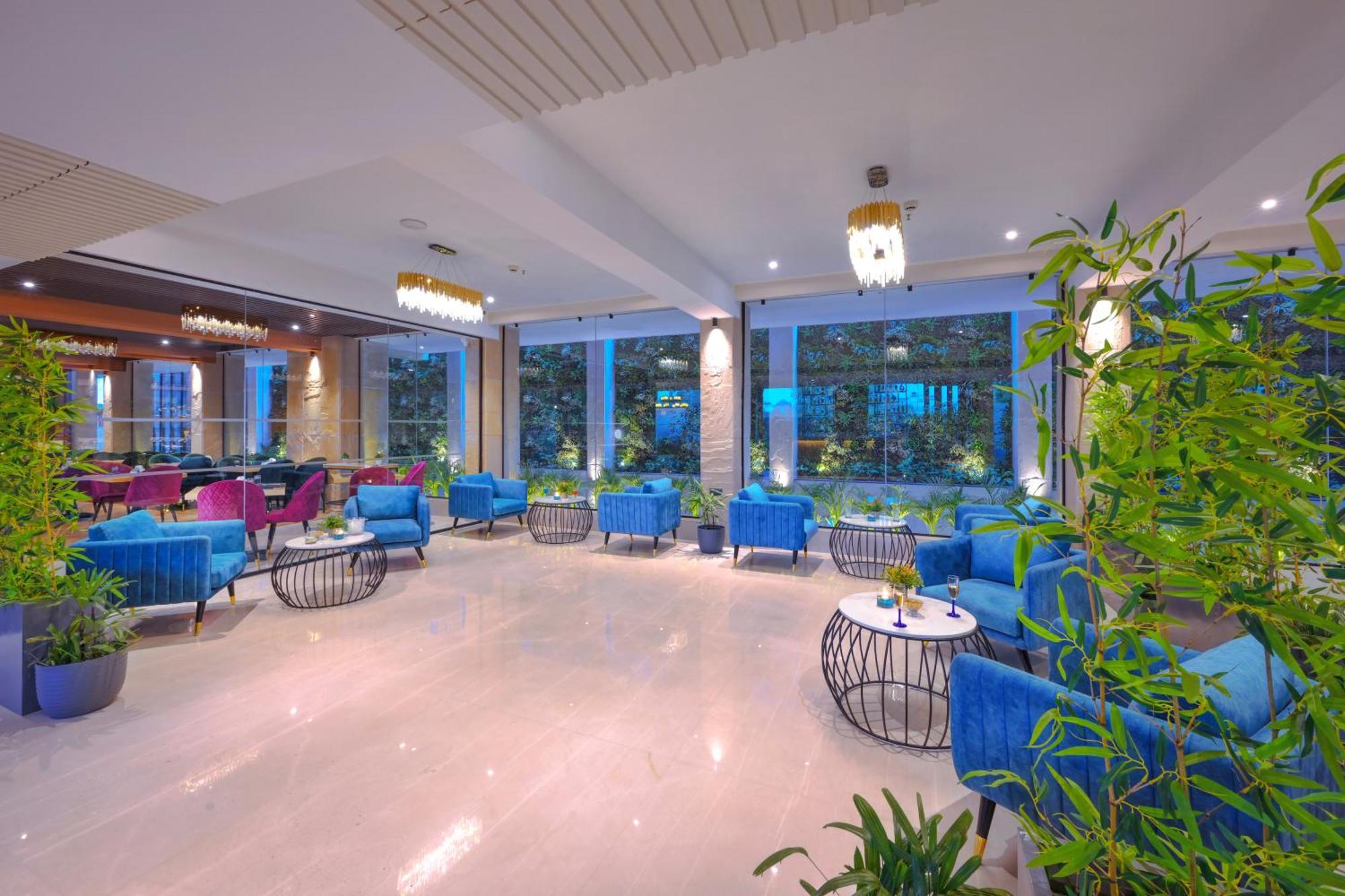 Royale Sarovar Portico Agra Agra  Eksteriør billede
