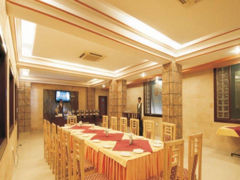 Royale Sarovar Portico Agra Agra  Eksteriør billede