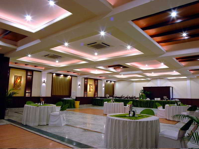 Royale Sarovar Portico Agra Agra  Eksteriør billede